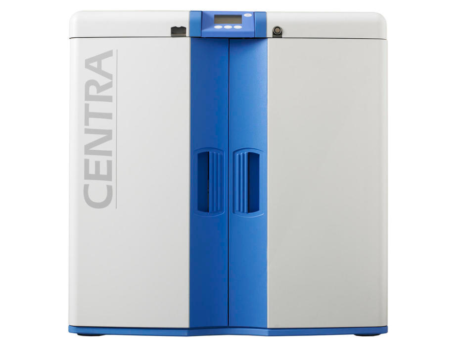 Com design compacto, o sistema de purificação e distribuição de água CENTRA, atende demanda de até dez mil litros dia de água pura